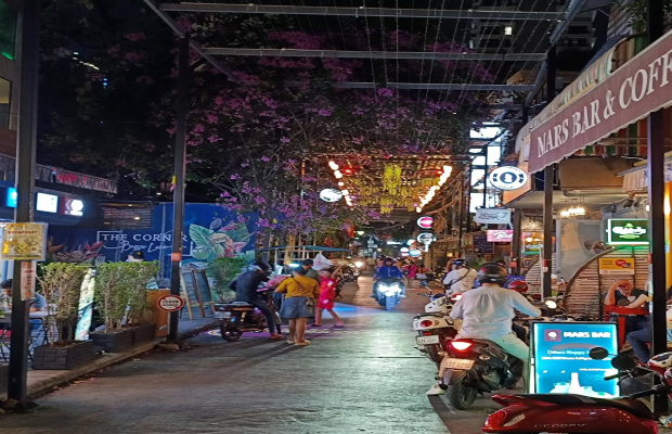 Phnom Penh 9 Exciting Spots Evening Tuk-Tuk Tour